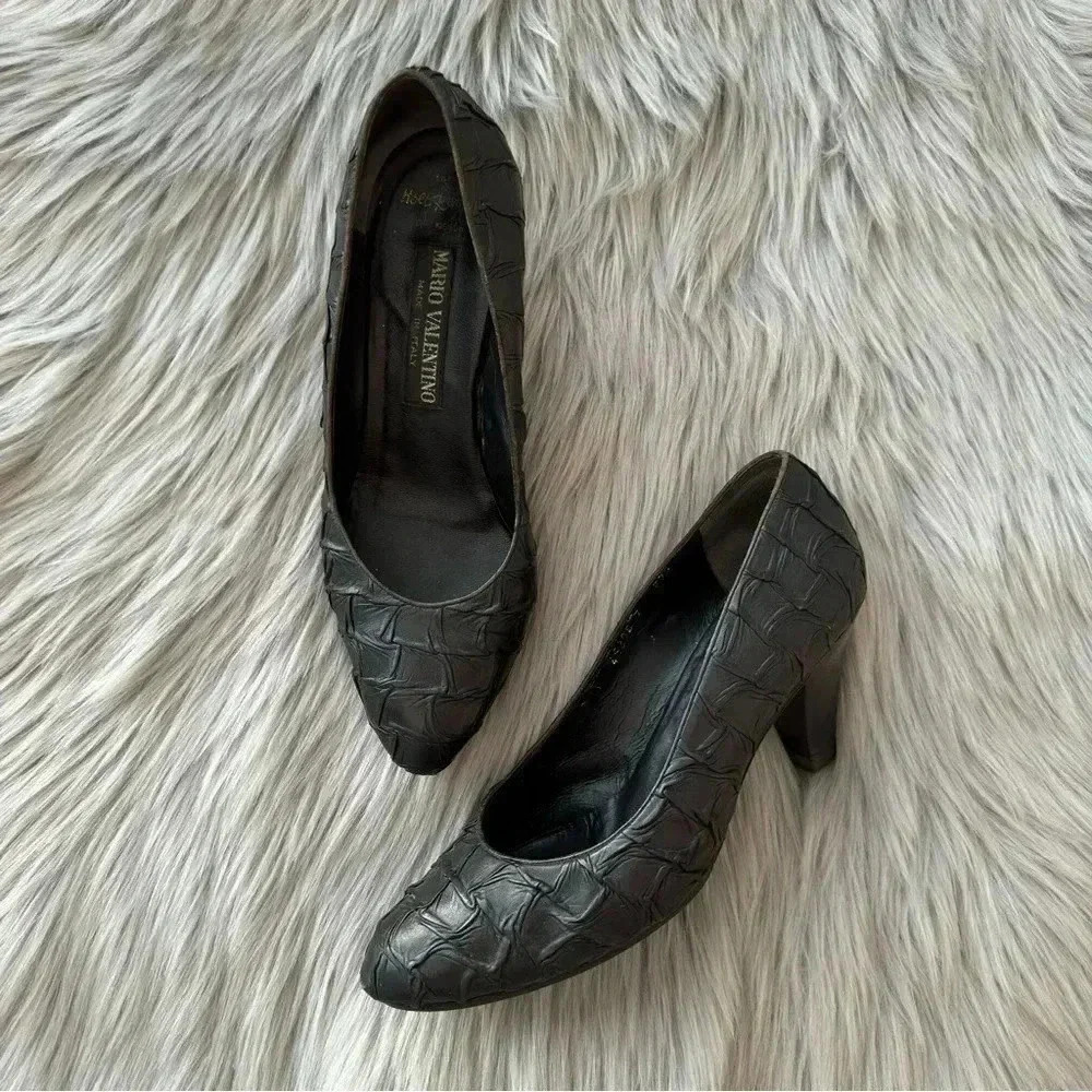 Vintage Mario Valentino for Holt Renfrew Croc embossed leather heels